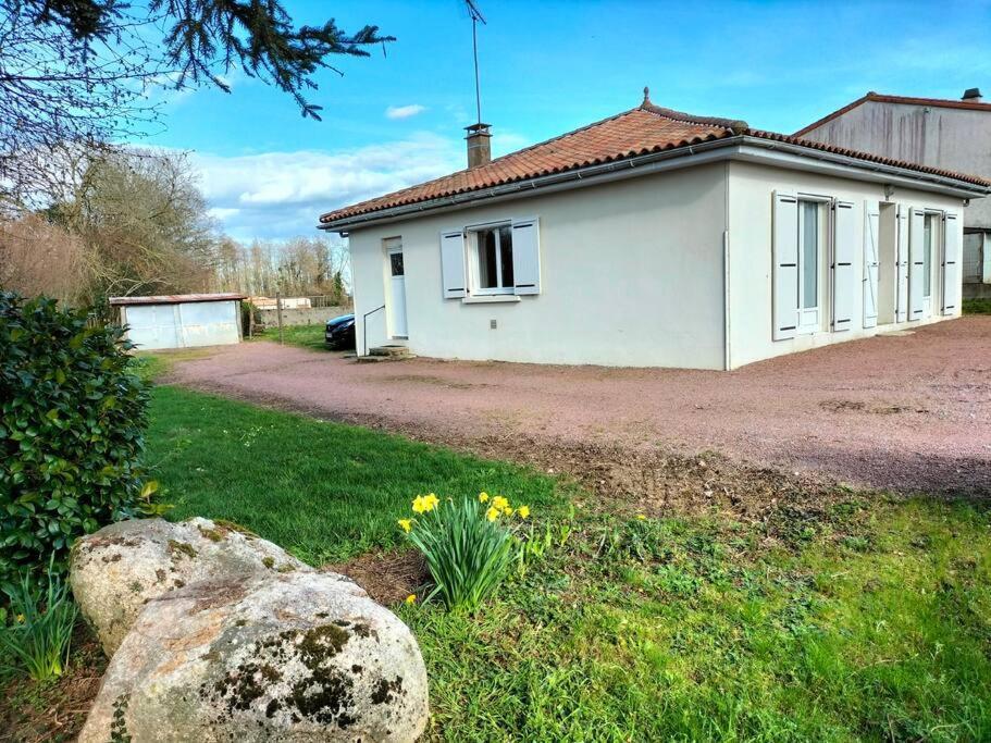 Petite Maison, Le Charme De L'Ancien Saint-Mesmin  Εξωτερικό φωτογραφία
